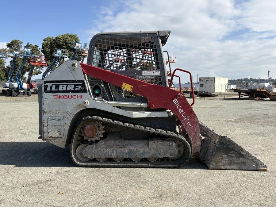 2020 Takeuchi TL8R2 Compact Track Loader - Image 6