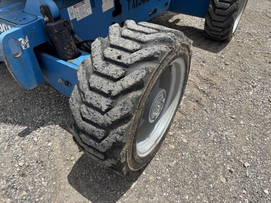 2017 Genie Z-45/25J IC Articulating Boom Lift - Image 12