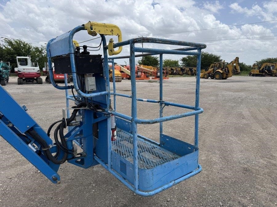 2017 Genie Z-45/25J IC Articulating Boom Lift - Image 19