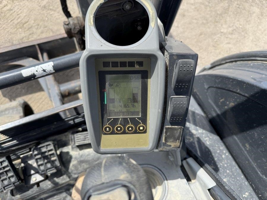 2020 Deere 50G Mini Excavator - Image 11
