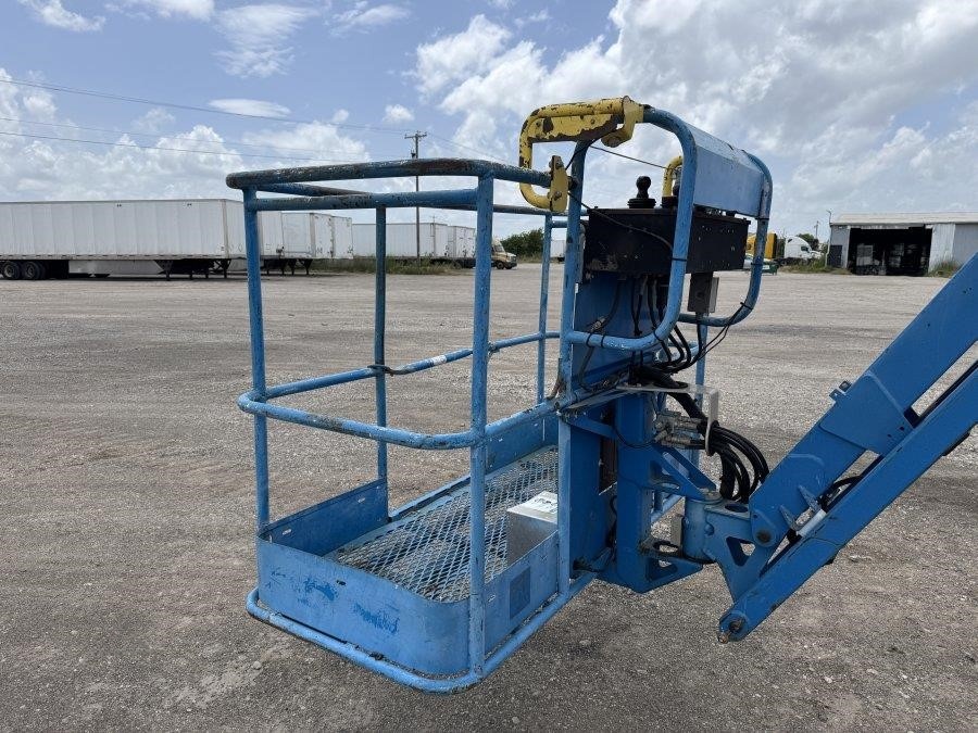 2017 Genie Z45/25JRT 4wd Boom Lift - Image 8
