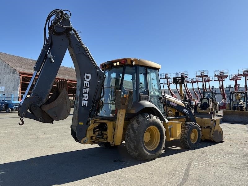 2019 Deere 410L Backhoe  Loader - Image 3