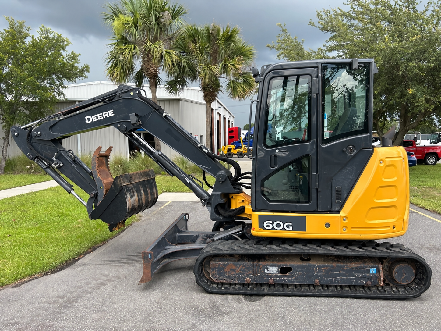 2021 John Deere 60G Mini Excavator - Image 2