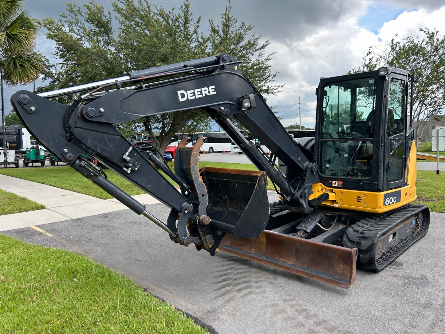 2021 John Deere 60G Mini Excavator - Image 3