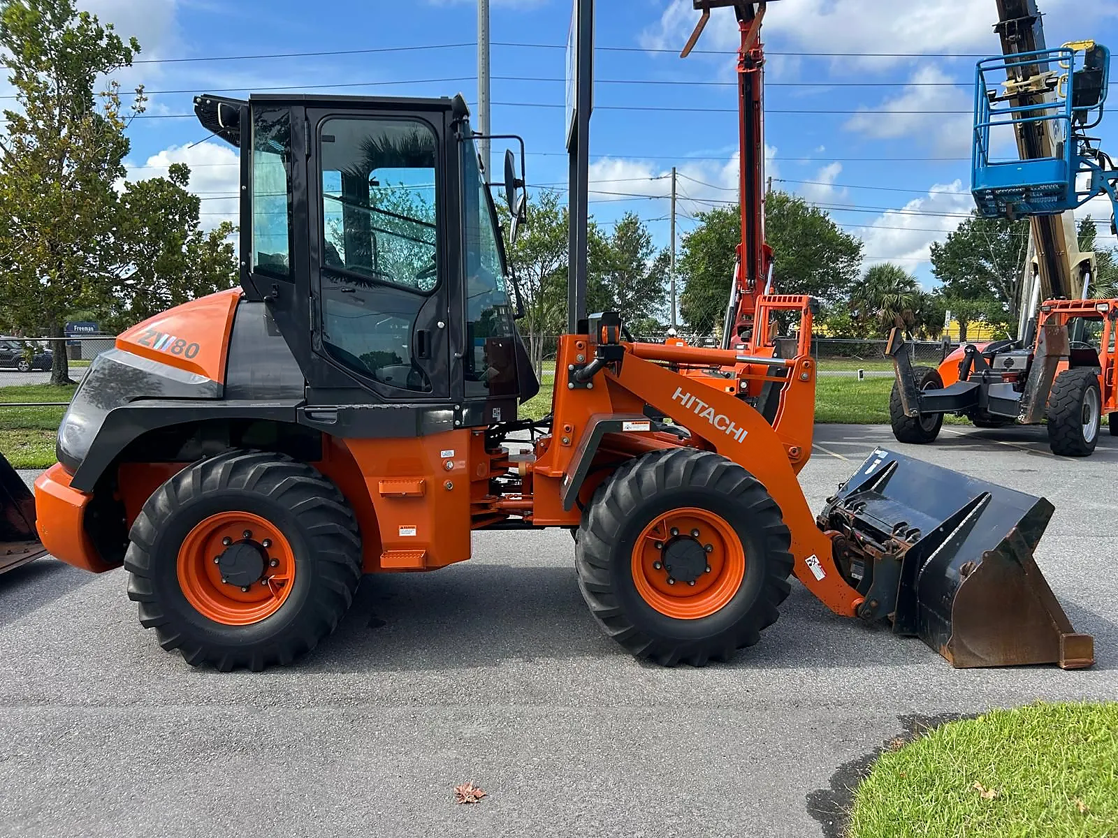 2023 Hitachi ZXW80-5B Wheel Loader - Image 3