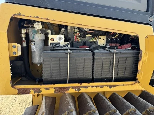 2017 CATERPILLAR D3K2 LGP - Image 9