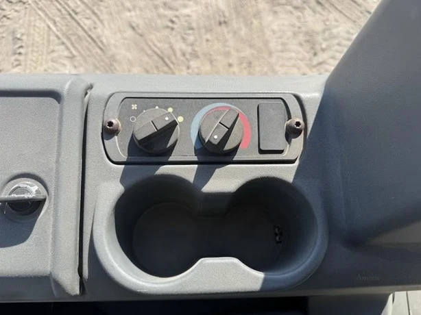 2017 CATERPILLAR D3K2 LGP - Image 13