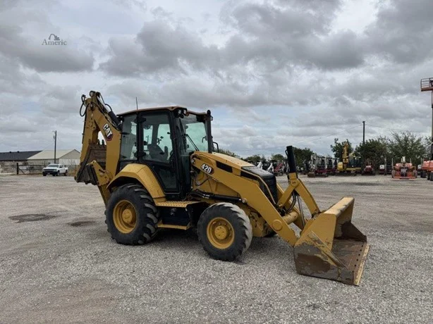 2022 Caterpillar 420 Backhoe Loaders - Image 5