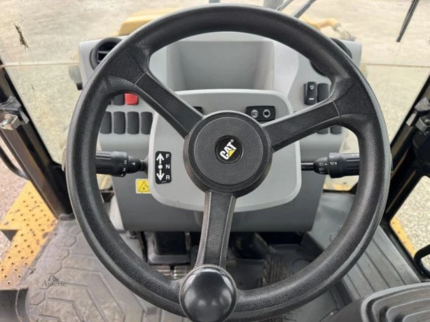 2022 Caterpillar 420 Backhoe Loaders - Image 15
