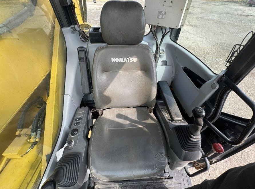 2006 Komatsu LC785-6 Crane - Image 16