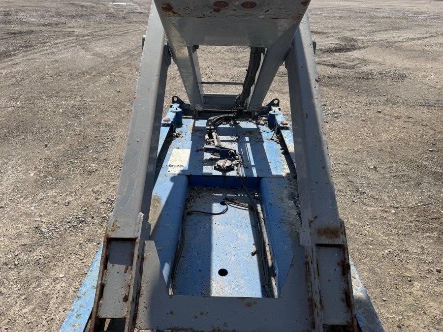 2017 Genie GS3232 Electric Scissor Lift - Image 10