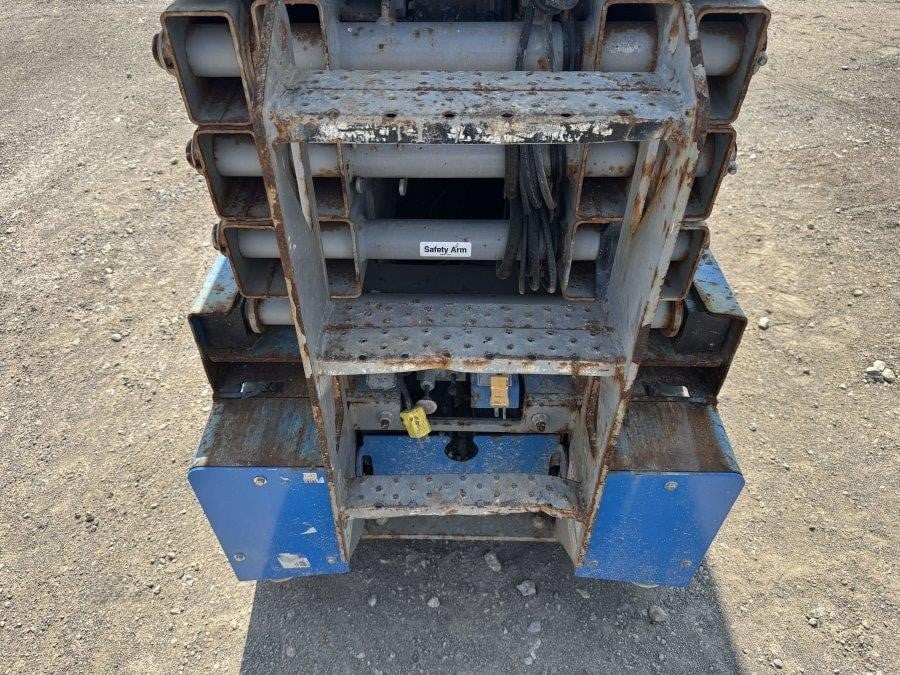 2017 Genie GS3232 Electric Scissor Lift - Image 20