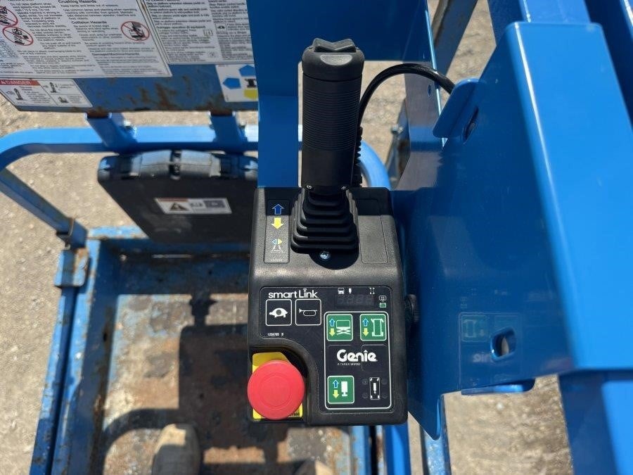 2017 Genie GS3232 Electric Scissor Lift - Image 22