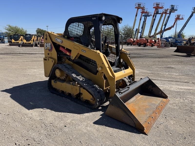 2023 Caterpillar 239D3 Compact Track Loader - Image 6
