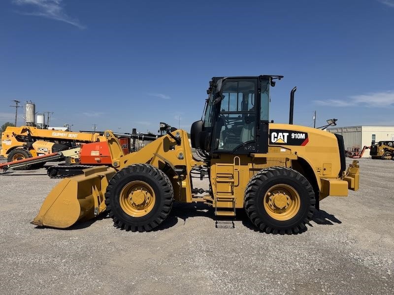 2020 Caterpillar 910M Wheel Loader - Image 2