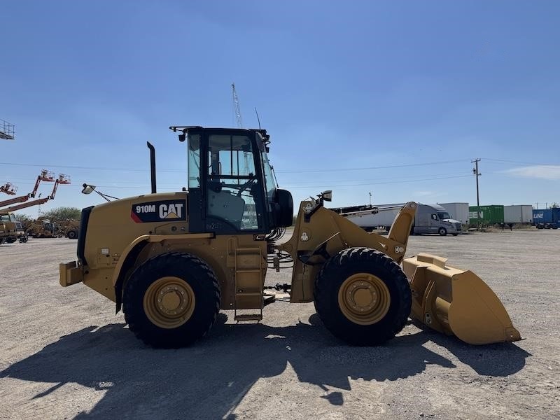 2020 Caterpillar 910M Wheel Loader - Image 3