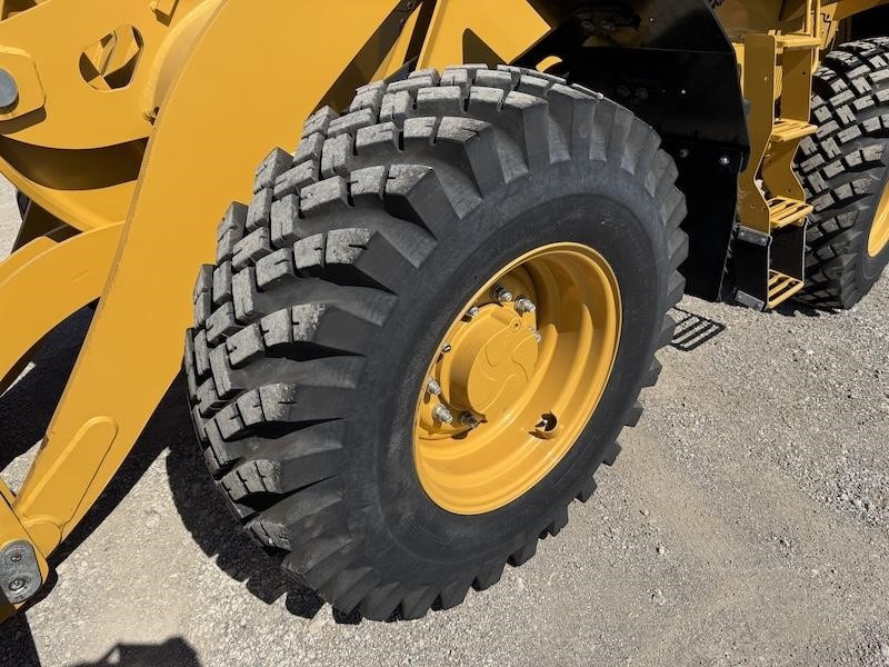 2020 Caterpillar 910M Wheel Loader - Image 9