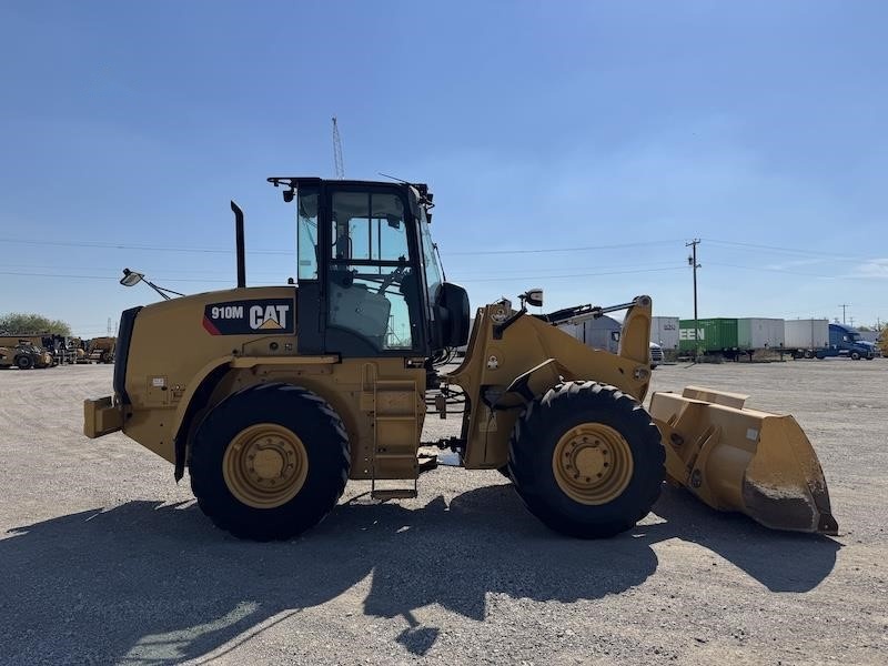 2020 Caterpillar 910M Wheel Loader - Image 4