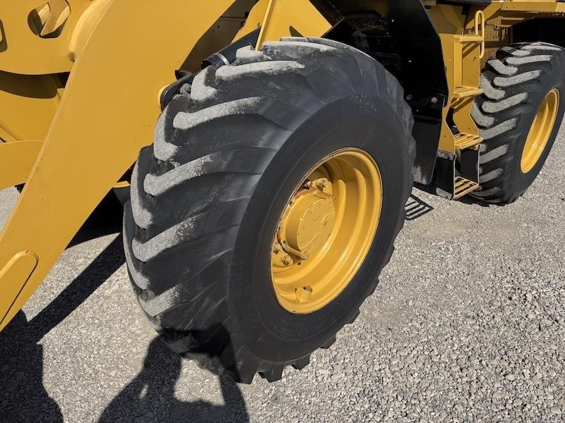 2020 Caterpillar 910M Wheel Loader - Image 10