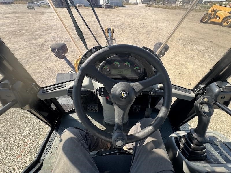 2020 Caterpillar 910M Wheel Loader - Image 19