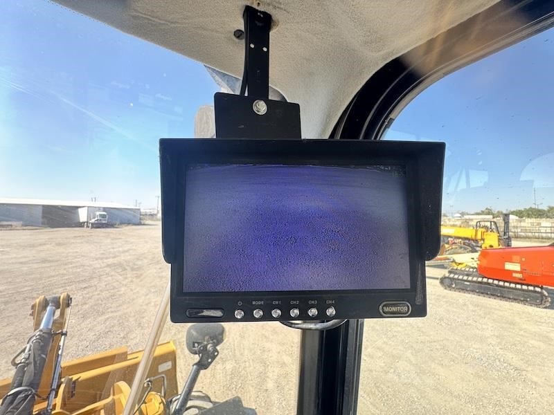 2020 Caterpillar 910M Wheel Loader - Image 23