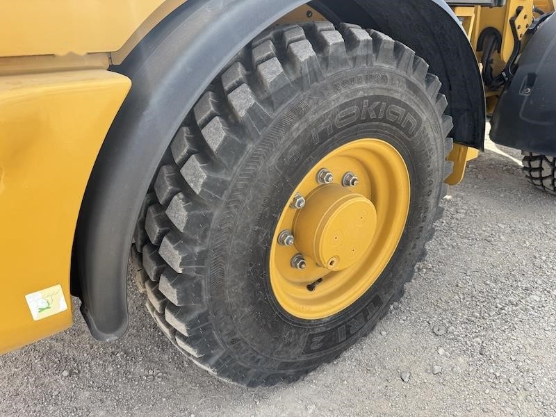 2020 Caterpillar 907M Wheel Loader - Image 10
