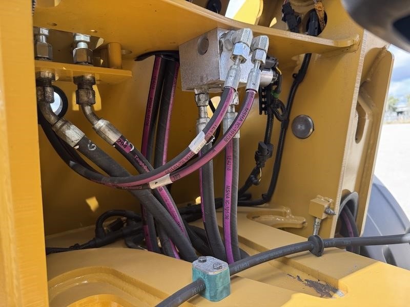 2020 Caterpillar 907M Wheel Loader - Image 13