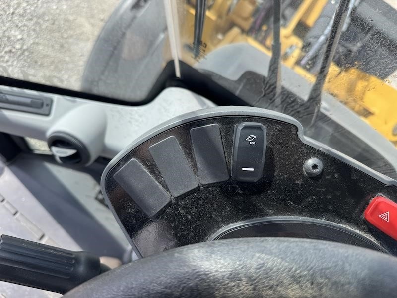 2020 Caterpillar 907M Wheel Loader - Image 18
