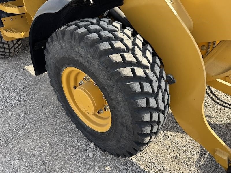 2020 Caterpillar 907M Wheel Loader - Image 11