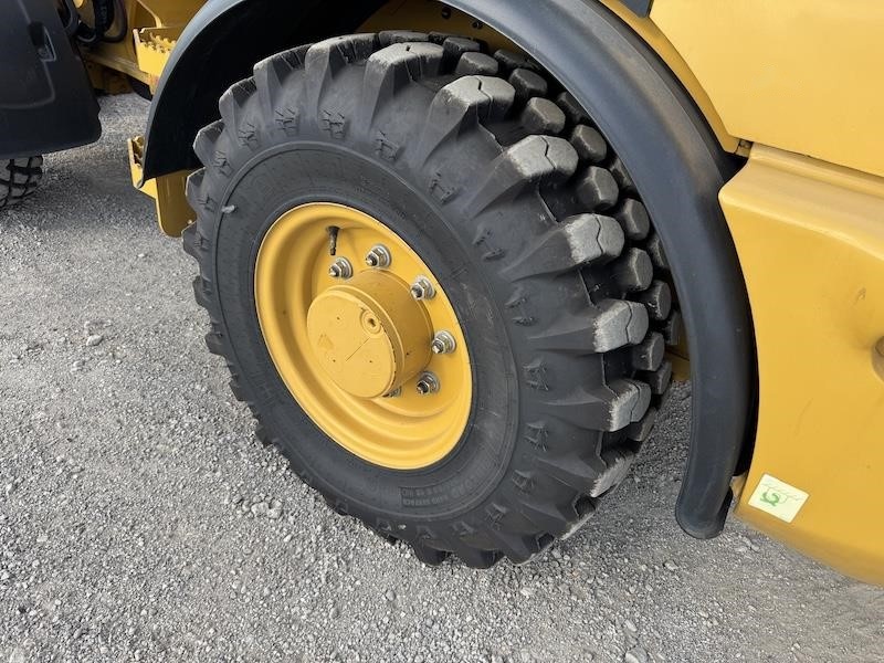2020 Caterpillar 907M Wheel Loader - Image 13