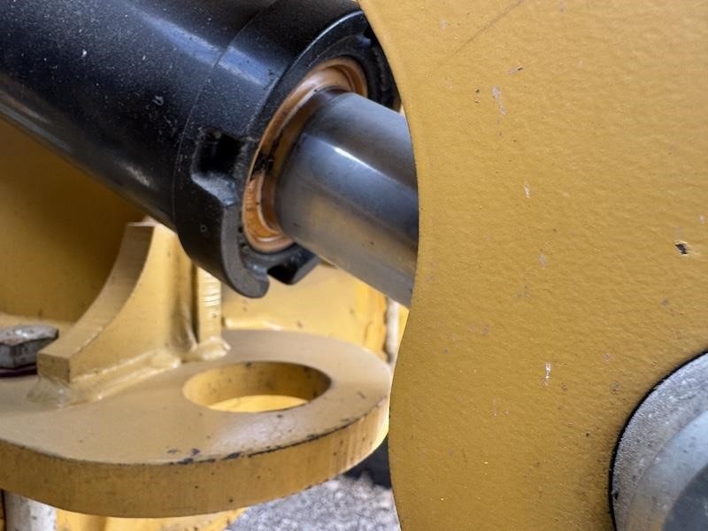 2020 Caterpillar 907M Wheel Loader - Image 15