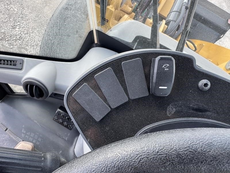 2020 Caterpillar 907M Wheel Loader - Image 22