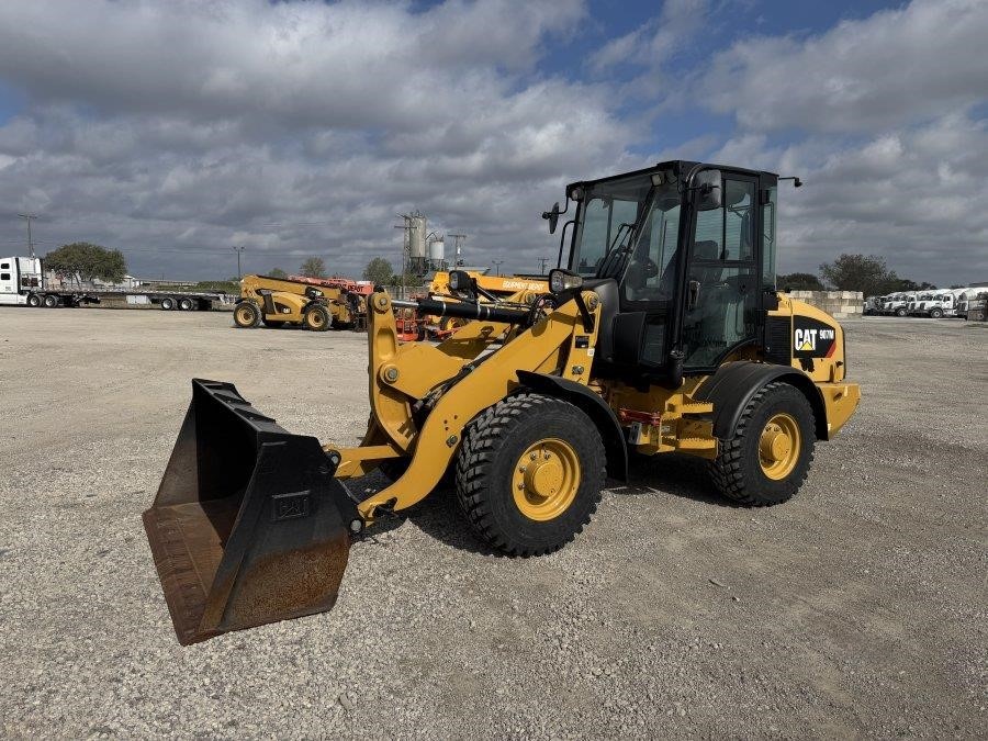 2020 Caterpillar 907M Wheel Loader