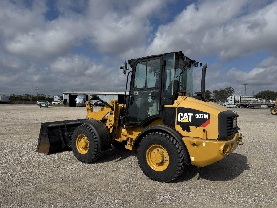 2020 Caterpillar 907M Wheel Loader - Image 3