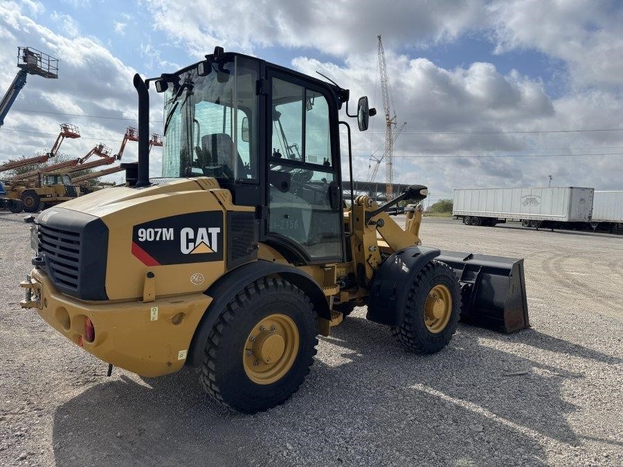 2020 Caterpillar 907M Wheel Loader - Image 4