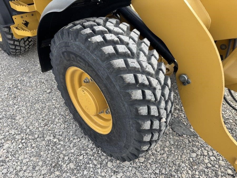 2020 Caterpillar 907M Wheel Loader - Image 9