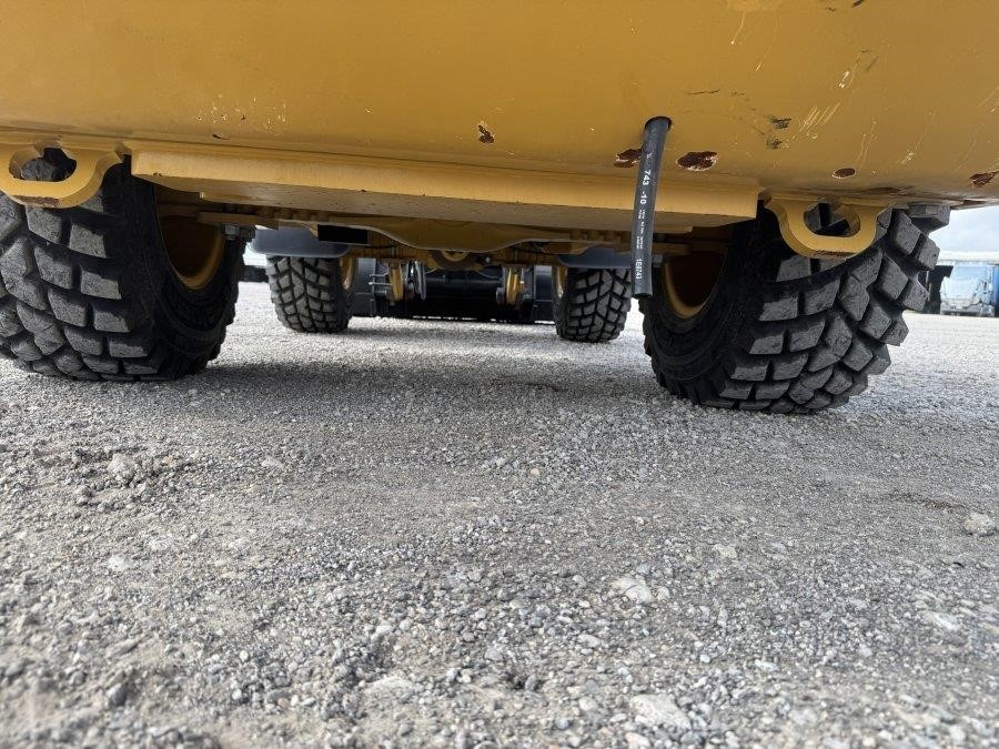 2020 Caterpillar 907M Wheel Loader - Image 17