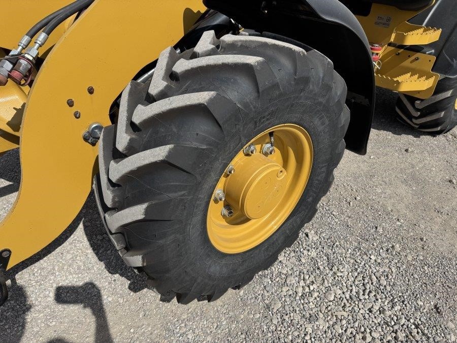 2020 Caterpillar 907M Wheel Loader - Image 12