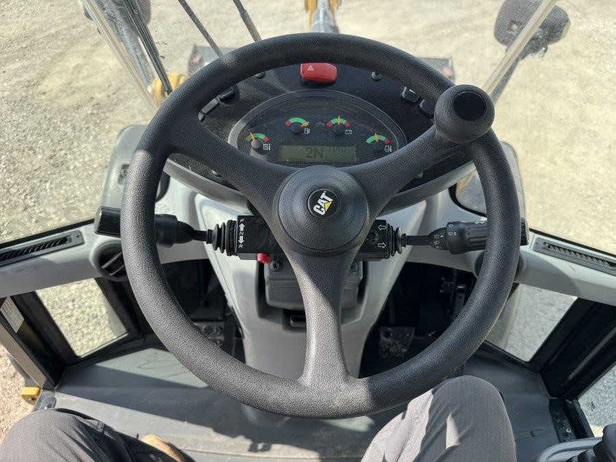 2020 Caterpillar 907M Wheel Loader - Image 19