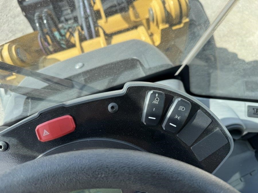 2020 Caterpillar 907M Wheel Loader - Image 22