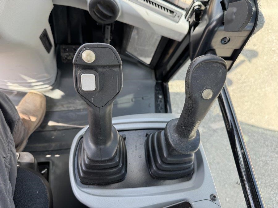 2020 Caterpillar 907M Wheel Loader - Image 23