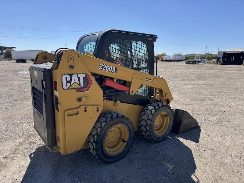2023 Caterpillar 226D3 Skid Steer Loader - Image 4