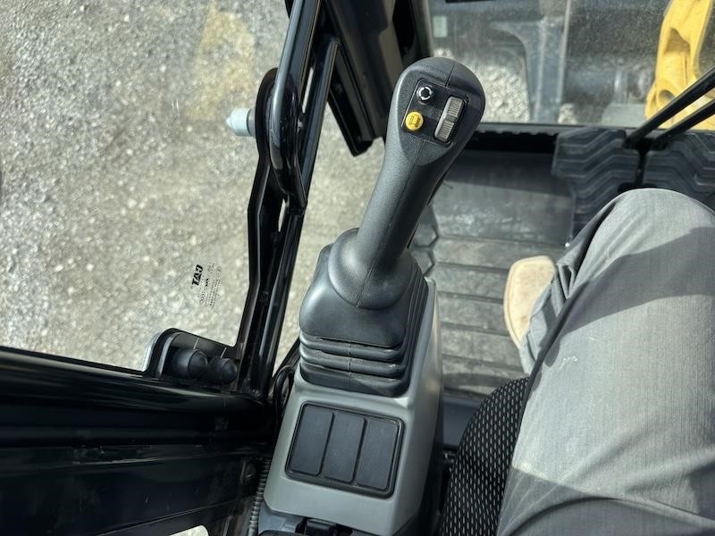 2023 Caterpillar 303 CR Mini Excavator - Image 22