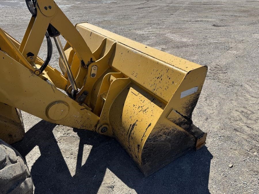 2022 Caterpillar 420 Backhoe Loader - Image 9