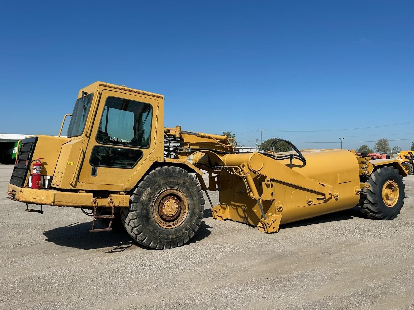 2001 Caterpillar 613C Water Wagon