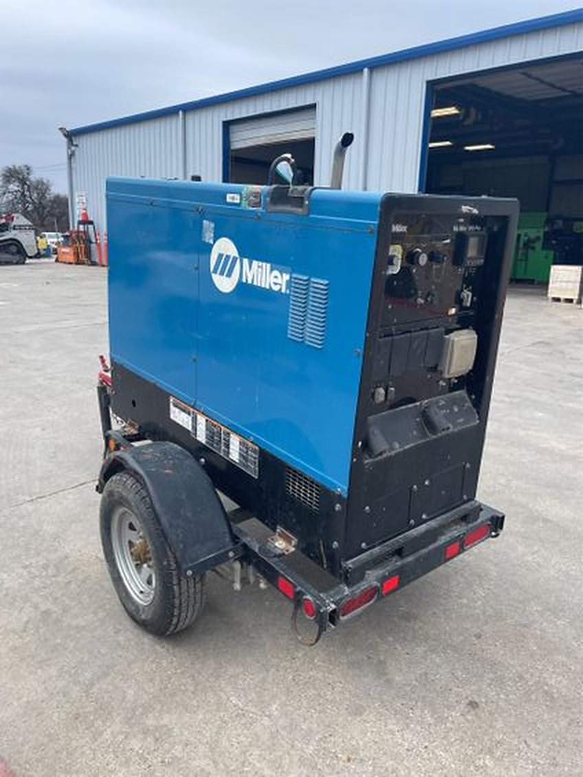 2020 Miller Big Blue 500 Pro Welder/Generator - Image 3