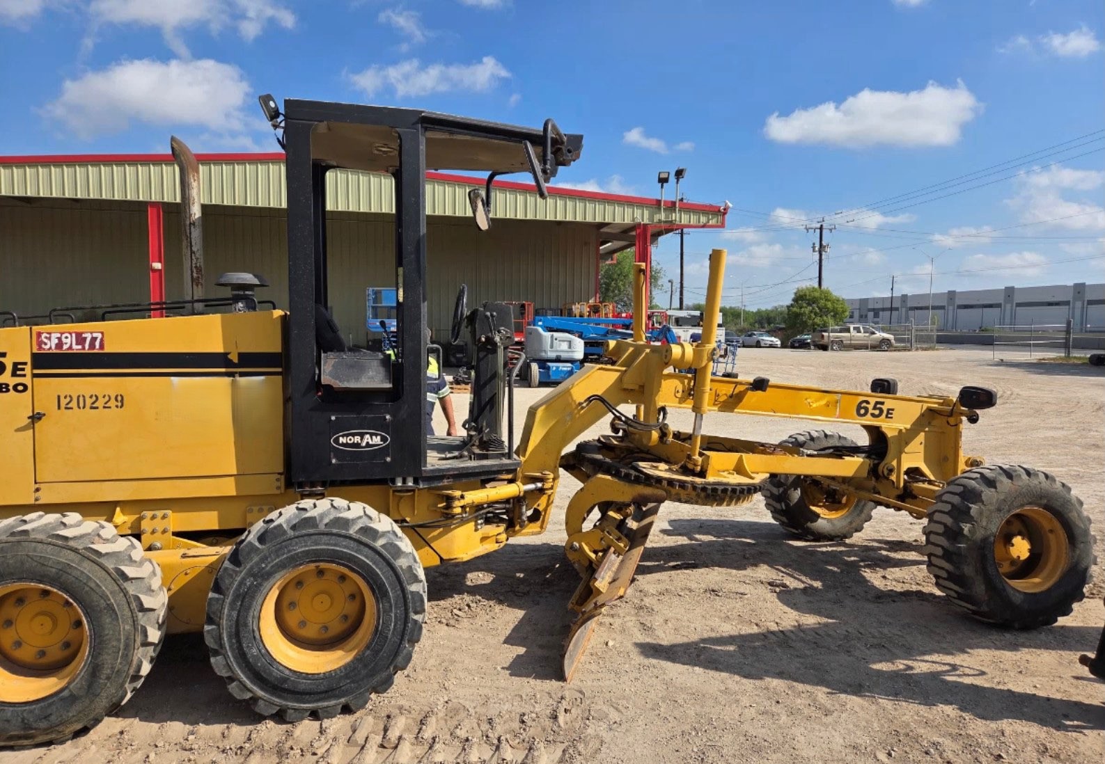 2012 Noram 65E 10ft Motor Grader w/Ripper