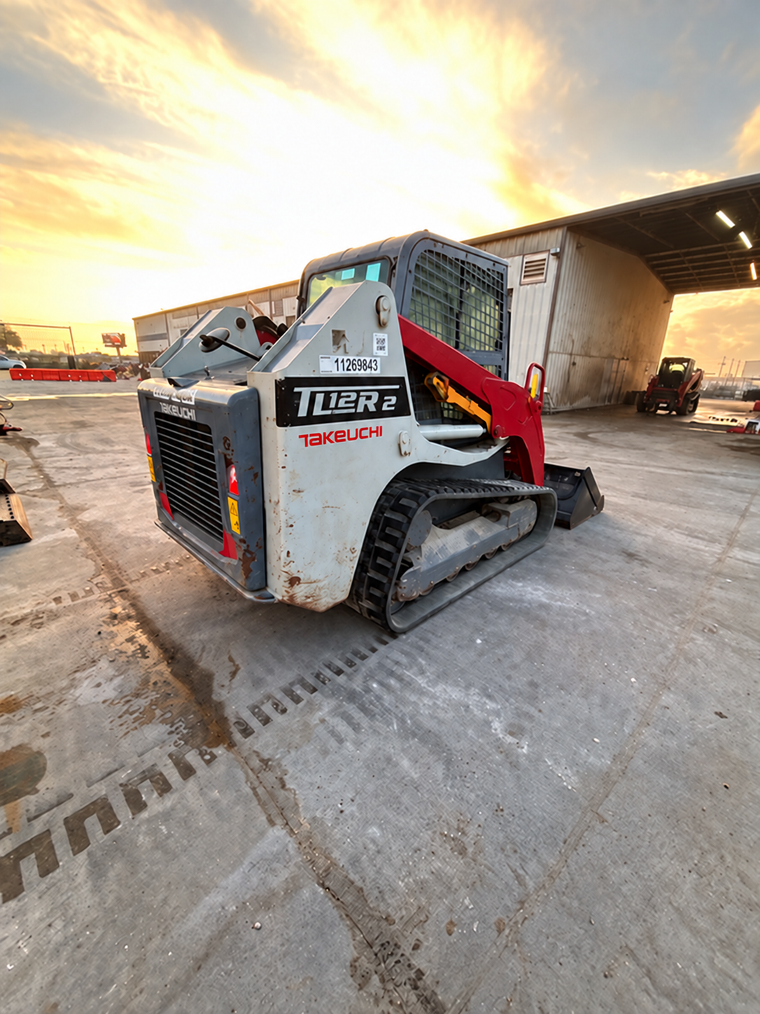 2021 Takeuchi TL12R2-CR Compact Track Loader - Image 3