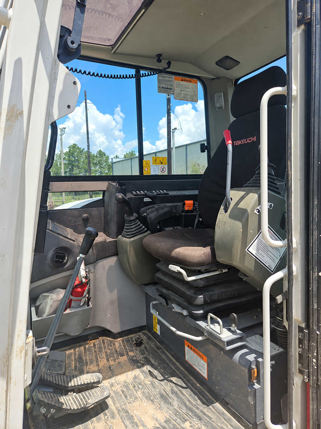 2022 Takeuchi TB290C Excavator - Image 5
