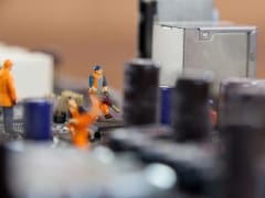 Как часто нужно проводить техническое обслуживание серводвигателя?